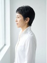 エドゥース(et DOUCE) 横顔を引き立てる黒髪ベリーショート