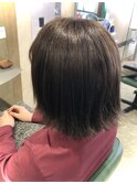 流行の外ハネスタイル