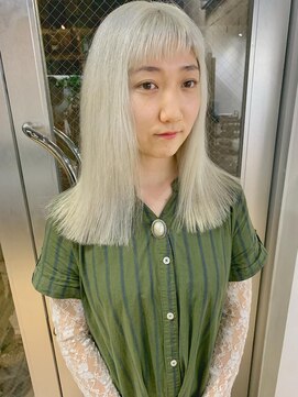 アルカナ 明治神宮前原宿(ARCANA) ホワイトベージュ　ハイライト　インナーカラー　デザインカラー