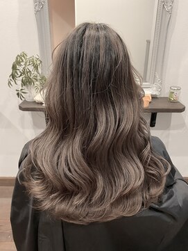 アンダーバーホワイト 広島 並木店(_WHITE) バレイヤージュ