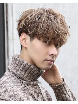 オーシャントーキョーウエスト 心斎橋 (OCEAN TOKYO WEST) 波巻きパーマメンズツイストスパイラルパーマツーブロック