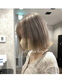 プラチナベージュ