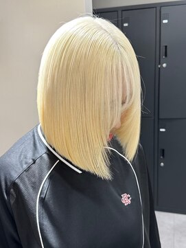 ベレーザ 渋谷(BELEZA) 7456ブロンドベージュハイトーンカラー切りっぱなし韓国ボブ