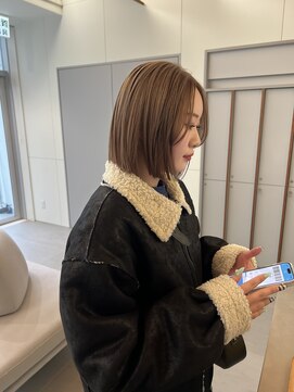 ローレンアオ(LOREN AO) 黒髪/ボブルフ/ネビージュ/小顔/ワンレン/ 矢場/髪質改善/前髪