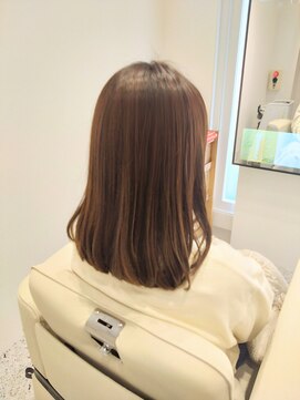 ブーケブラン(BOUQUET BLANC) 透け感と深みのあるグレージュカラー