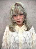 レイヤーカット/ウルフ/ホワイトブロンド/外ハネボブ/美髪