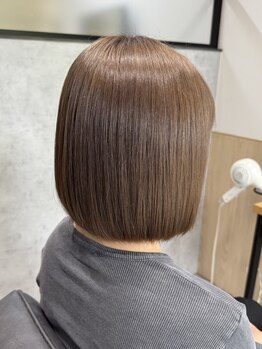 スリール(surire)の写真/高い技術と髪質改善を組み合わせ、自然な仕上がりに◎年齢を重ねるごとに気になる白髪のお悩みもお任せ!