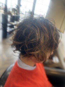 グラマラス(glamorous) くせ毛風パーマ