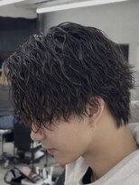 オーバル ジングウマエ(OVARL jingumae)&nbsp;縦落ちツイストスパイラルセンターパート
