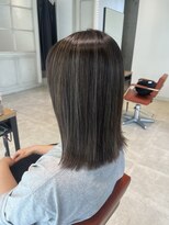シオ 流山おおたかの森(Sio) 白髪ぼかしグレージュハイライト