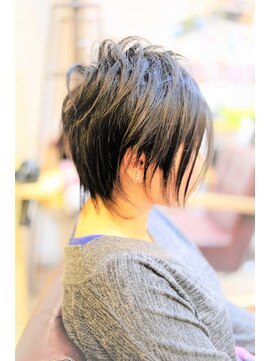 ルーナヘアー(LUNA hair) 『京都ルーナ』 ネオウルフ 【草木真一郎】 シースルーショート