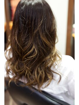 ヘアスタジオ クー(Hair Studio XYY) グラデーションカラー