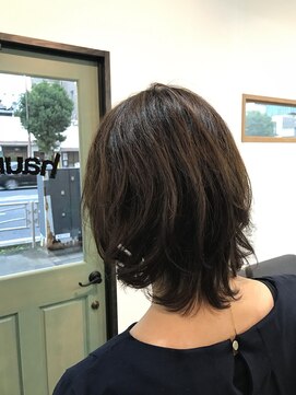 ハウント(haunt) レイヤーたっぷりパーマスタイル