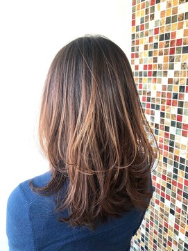 アズーア ヘアーアンドスパ(azure hair&spa) 軽やかロングレイヤー