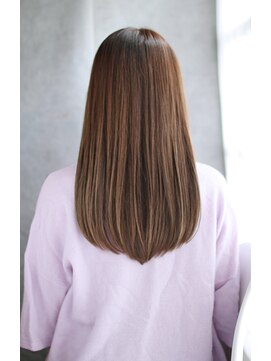 シュシュット(chouchoute) 美髪ヘルシースタイルショコラグレーアッシュふんわりカール/123