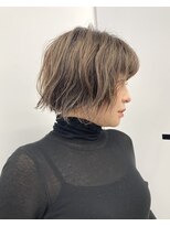 ユイツ&nbsp;グラデーションハイライト×ボブ