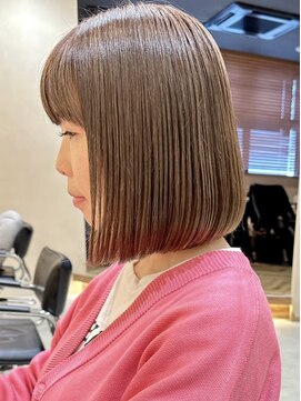 ヒビヲ(HIBIO) ワンブリーチダブルカラータッセルボブ切りっぱなしボブレイヤー