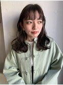 くびレイヤーエモージュ小顔カットシースルーバング大人ガーリー