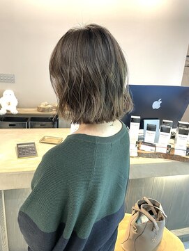 バーチ(BIRCH) ゆる巻きぱっつんボブ