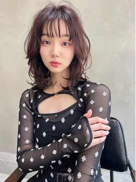 エイミー(Aimee) Aimee 町田 おすすめ ボブウルフ×チェリーピンク