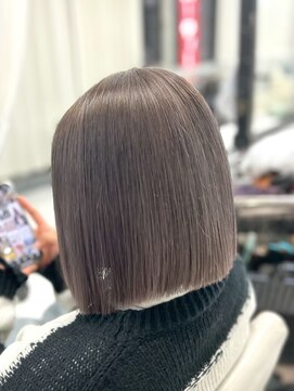 アフィナー(Afinar) 【横浜駅/横浜西口】グレージュ