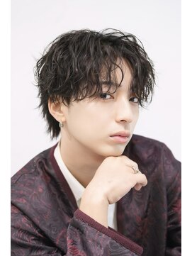 オーシャントーキョーウエスト 心斎橋 (OCEAN TOKYO WEST) シャドウパーマシースルーラウンドマッシュ波巻きパーマウルフ