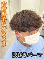 ルースト 心斎橋店(ROOST)&nbsp;刈り上げセンターパート/波巻きツイストスパイラル/大阪