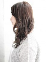 ナル 白山神社参道通り店(nalu)&nbsp;長めバングのカジュアルカールスタイル