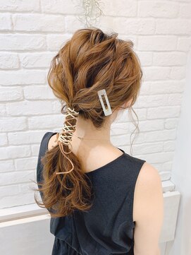 レア(Le'a) 紐アレンジ