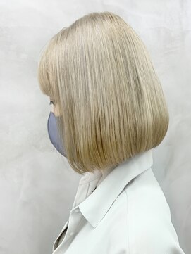 ソーコ 渋谷(SOCO) ＊【SUN】ぷるっと艶カラーのシルバーベージュ（モエ）