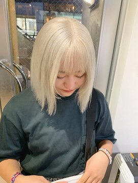 アルカナ 明治神宮前原宿(ARCANA) ホワイトカラー　ホワイトブロンド　ミルクティーベージュ　ボブ