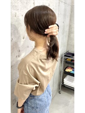 サクラ オモテサンドウ(SAKURA) 仕事でも問題なし！隠せるバレないインナーカラーの隠し方◎