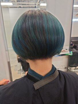 ナンバースリー 溝の口店(Number Three) 寒色バレイヤージュ