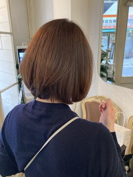 シェノン(CHAINON) 平衡ラインのグラデーションボブブロー仕上げのふんわりヘア