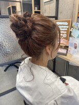 リタ 枚方(Rita) 20代30代大人可愛い♪お呼ばれゆるふわお団子アレンジ