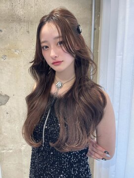 リリー(Lilley) くすみベージュ×姫カットレイヤー×韓国風巻き【ayana】