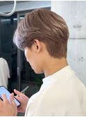 原宿メンズブリーチカラーセンターパートミルクティーベージュ
