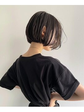 ドアーズ(Door's) 30代40代ショート白髪染めグレイカラーボブ艶栄名駅伏見丸の内