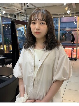 アクアオモテサンドウ(ACQUA omotesando) △癖毛風パーマミディアムパーマデジタルパーマオリーブベージュ
