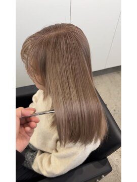 ハクア プラス(HAKUA PLUS) 上品で素敵なベージュヘア