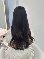 ロンドルピナス 小倉(Lond Lupinus) ミディアムレイヤーカット/似合わせカット/大人ガーリー/20代