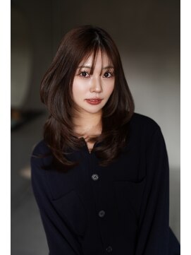 レノラ 本町(LENORA) デジタルパーマフェミニンフェザーパーマミディアム小顔カット