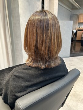 ズッカ(ZuKKa) ZuKKa》ミディアムレイヤー◇30代40代50代【武蔵小杉/新丸子】