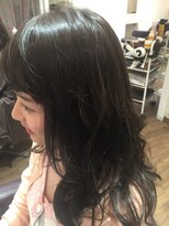 パティオンツー(PATIONN2)&nbsp;透明感ブルーアッシュ大人暗髪ゆるふわミディアムミックス