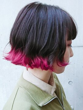 テイルウインド(Tailwind) ぱっつんボブ/ピンクラインカラー×ダークアッシュ/ペールカラー