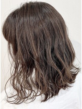 アールズ ヘアー(R s hair) フォギーベージュ×ゆるふわボブ【R's hair yasu】