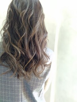 オーストヘアー リュウール(Aust hair Lueur) ナチュラルアッシュベージュ