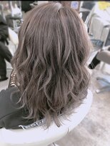 トゥエンティーフォー(24)&nbsp;透け感たっぷりのくすみカラー