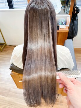 エルサ(Elsa) 【Elsa元町　三宮】髪質改善水素トリートメント