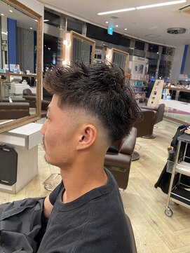 コワファースト 大分(COIFF1RST) フェード&ピンパーマ